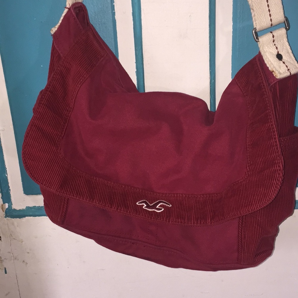 Adorable corduroy messenger bag